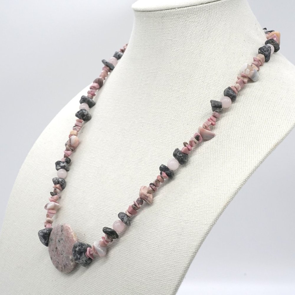 🎉Host Pick🎉 Necklace with assorted stone chips and Jasper pendant. - Picture 3 of 5